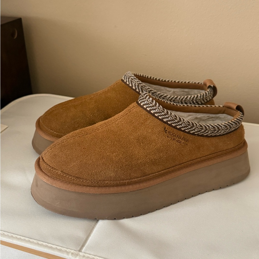 Koolaburra Tan Suede Women's Slippers